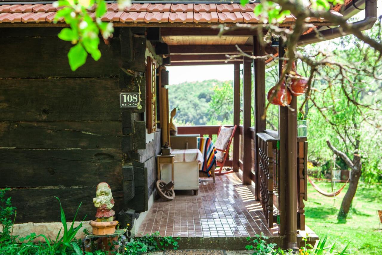 Na Okic - A Private Forest Oasis Sveti Martin pod Okicem Exterior foto