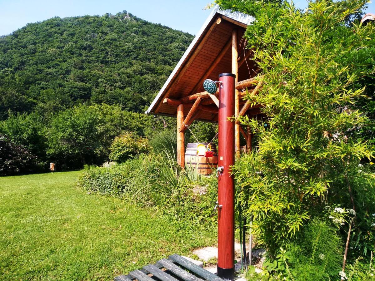 Na Okic - A Private Forest Oasis Sveti Martin pod Okicem Exterior foto