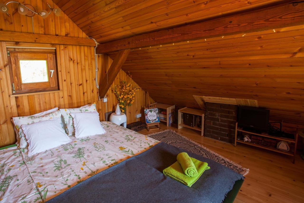 Na Okic - A Private Forest Oasis Sveti Martin pod Okicem Exterior foto